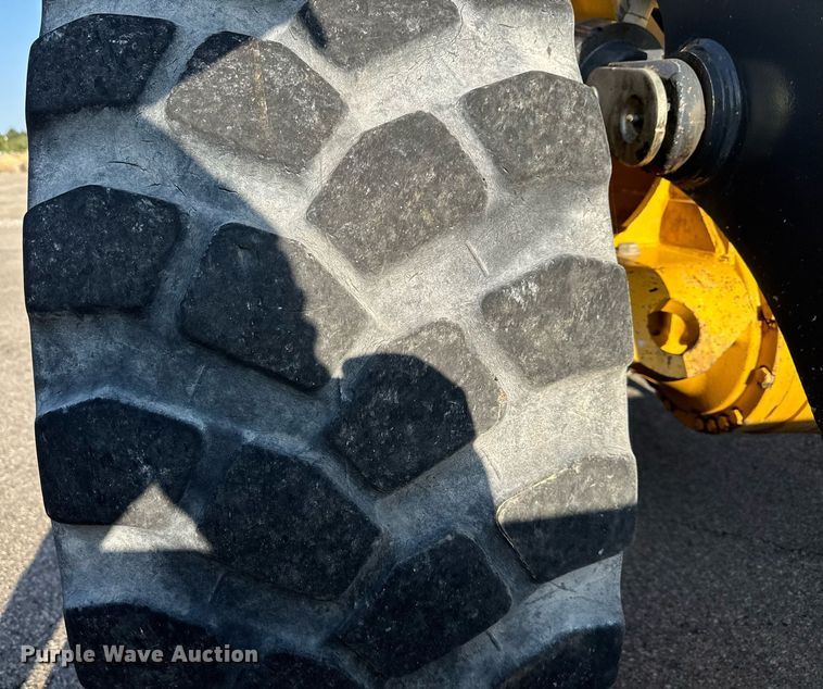 image for item DW1894 2018 John Deere 624K II wheel loader