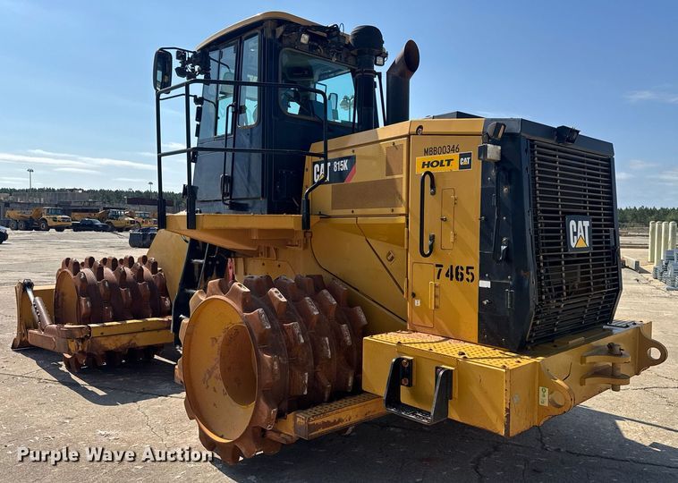 image for item DW1895 2018 Caterpillar 815K soil compactor