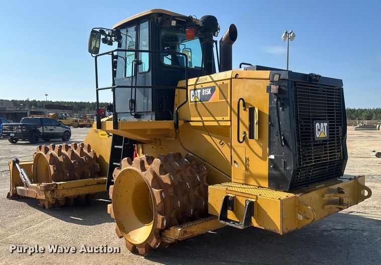 image for item DW1896 2018 Caterpillar 815K soil compactor