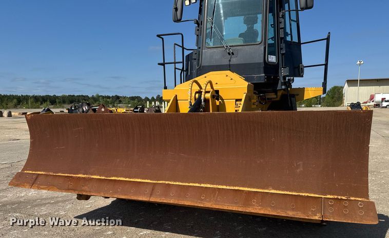 image for item DW1896 2018 Caterpillar 815K soil compactor