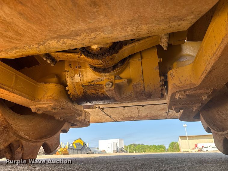 image for item DW1896 2018 Caterpillar 815K soil compactor