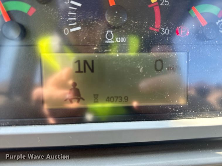 image for item DW1896 2018 Caterpillar 815K soil compactor