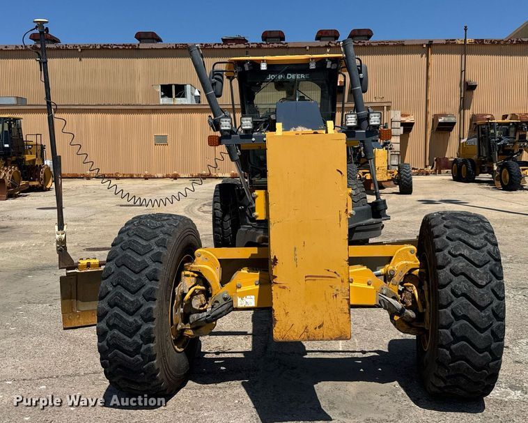 image for item DW1897 2018 John Deere 872G motor grader