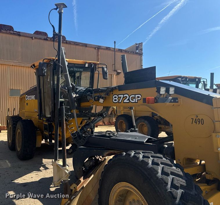 image for item DW1897 2018 John Deere 872G motor grader