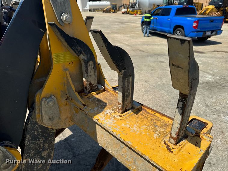 image for item DW1897 2018 John Deere 872G motor grader