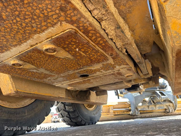 image for item DW1897 2018 John Deere 872G motor grader