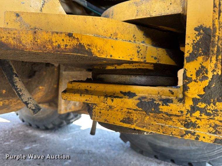 image for item DW1897 2018 John Deere 872G motor grader