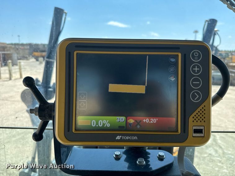 image for item DW1897 2018 John Deere 872G motor grader