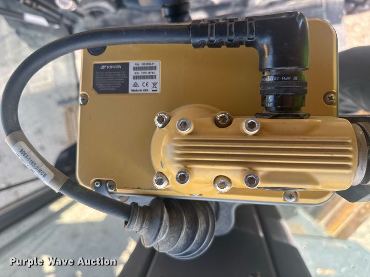 image for item DW1897 2018 John Deere 872G motor grader