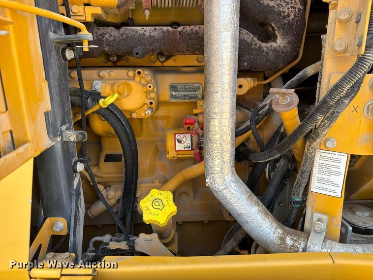 image for item DW1897 2018 John Deere 872G motor grader