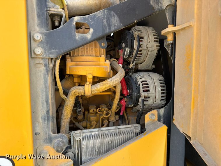 image for item DW1897 2018 John Deere 872G motor grader