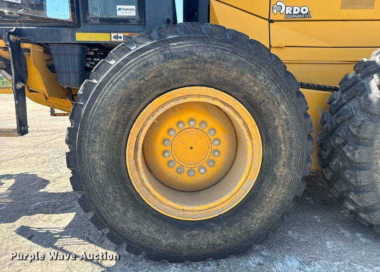 image for item DW1897 2018 John Deere 872G motor grader