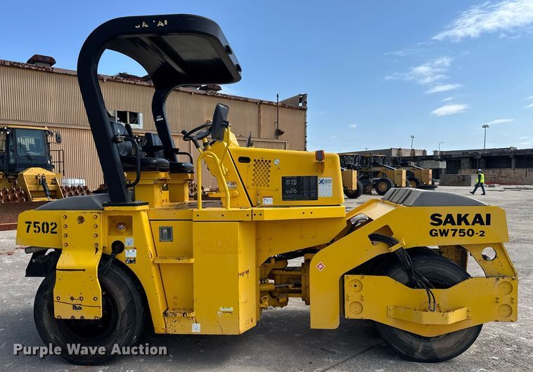 image for item DW1898 2017 Sakai GW750-2 pneumatic roller