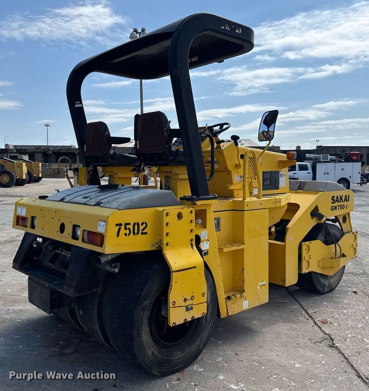image for item DW1898 2017 Sakai GW750-2 pneumatic roller