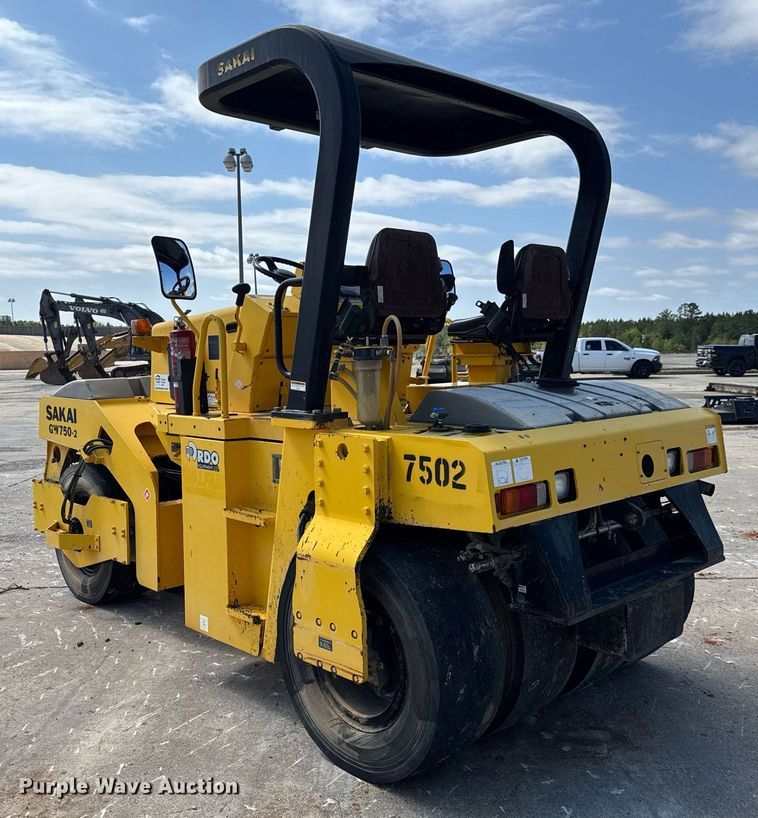 image for item DW1898 2017 Sakai GW750-2 pneumatic roller