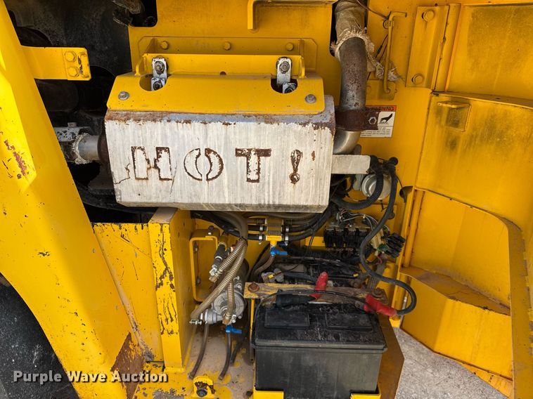 image for item DW1898 2017 Sakai GW750-2 pneumatic roller