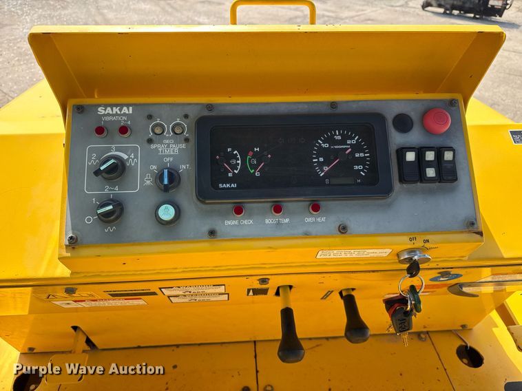 image for item DW1898 2017 Sakai GW750-2 pneumatic roller