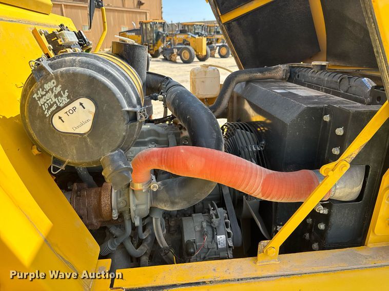 image for item DW1898 2017 Sakai GW750-2 pneumatic roller