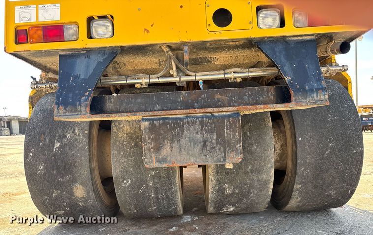 image for item DW1898 2017 Sakai GW750-2 pneumatic roller