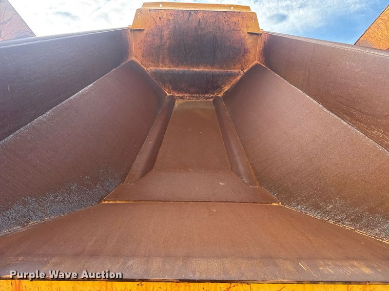 image for item DW1900 2018 Volvo A25G articulated haul truck