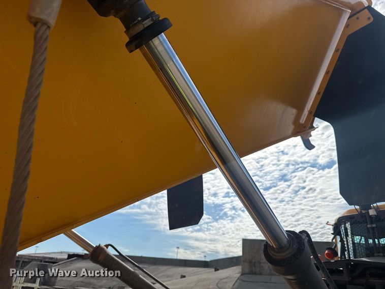 image for item DW1900 2018 Volvo A25G articulated haul truck