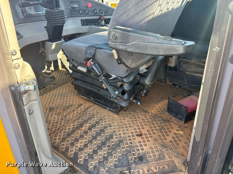 image for item DW1900 2018 Volvo A25G articulated haul truck