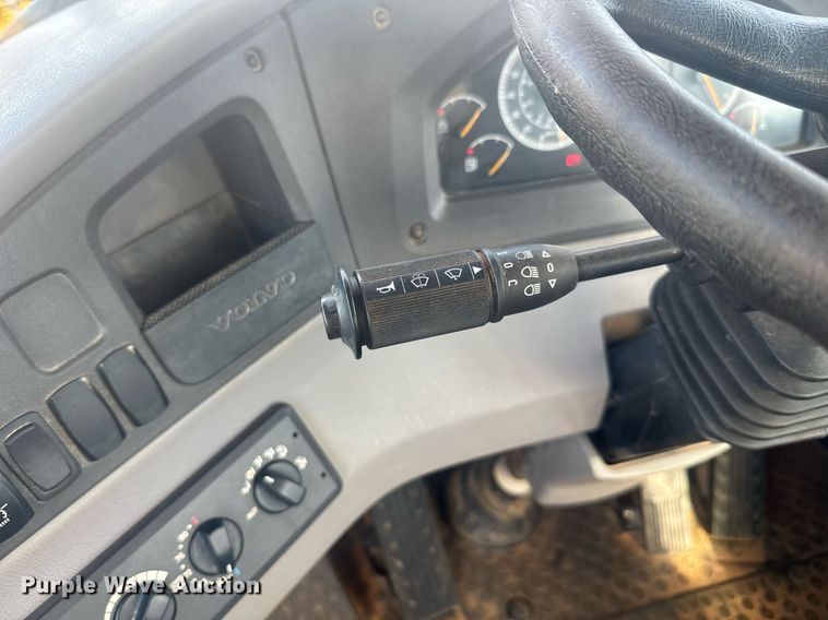 image for item DW1900 2018 Volvo A25G articulated haul truck