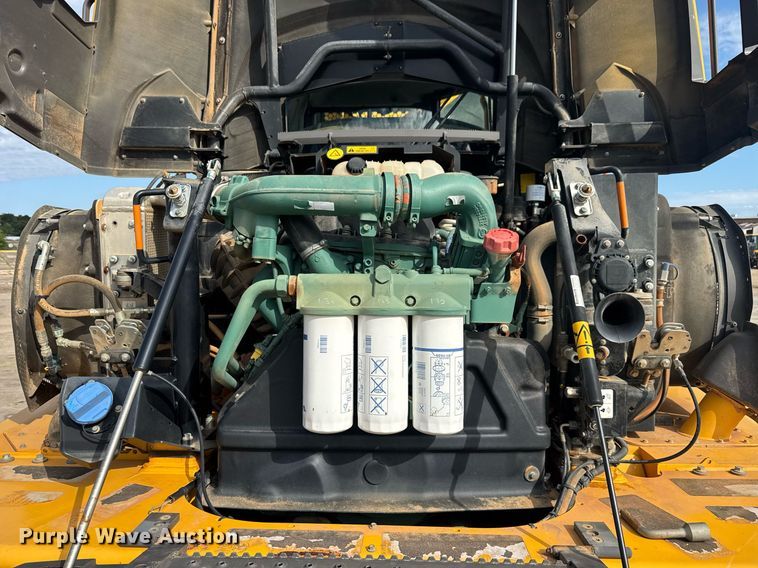 image for item DW1900 2018 Volvo A25G articulated haul truck