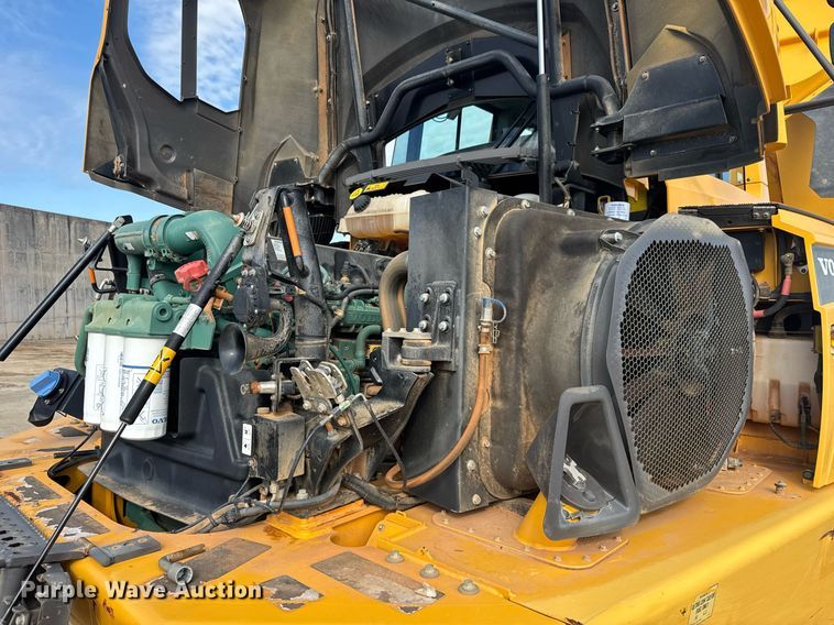 image for item DW1900 2018 Volvo A25G articulated haul truck