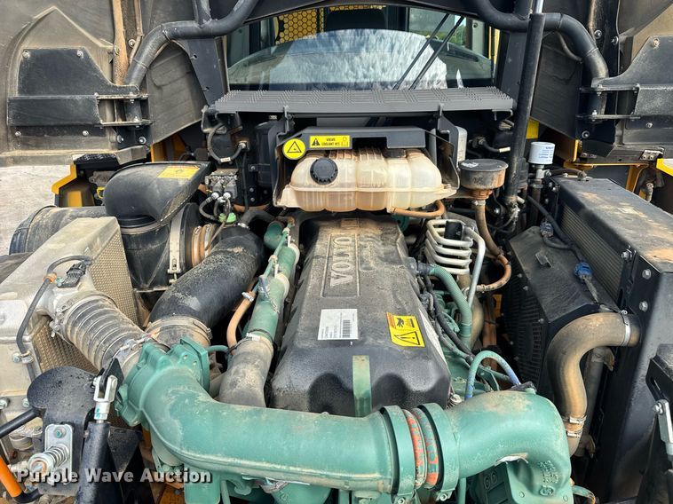 image for item DW1900 2018 Volvo A25G articulated haul truck