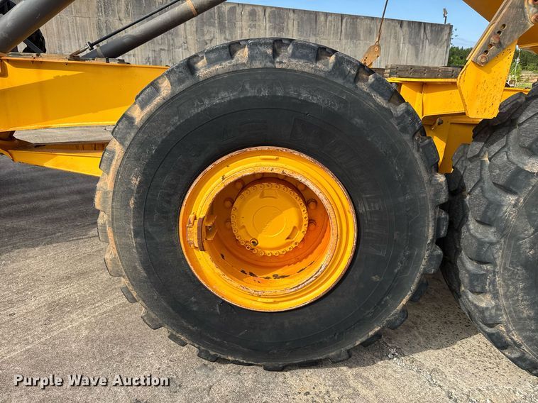 image for item DW1900 2018 Volvo A25G articulated haul truck