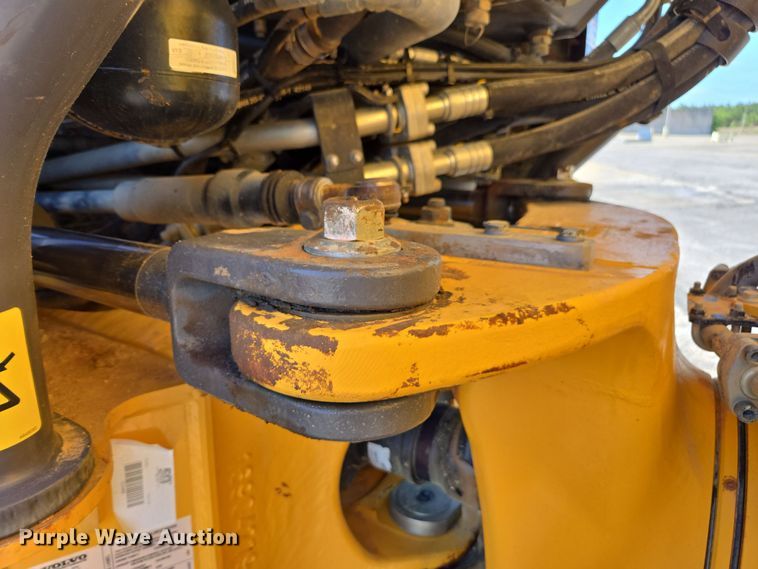 image for item DW1901 2018 Volvo A25G articulated haul truck