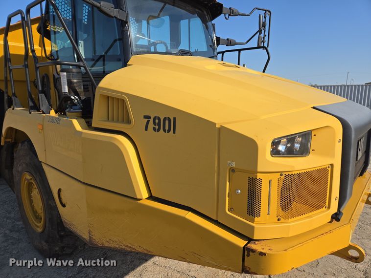 image for item DW1902 2019 Caterpillar 730 articulated haul truck