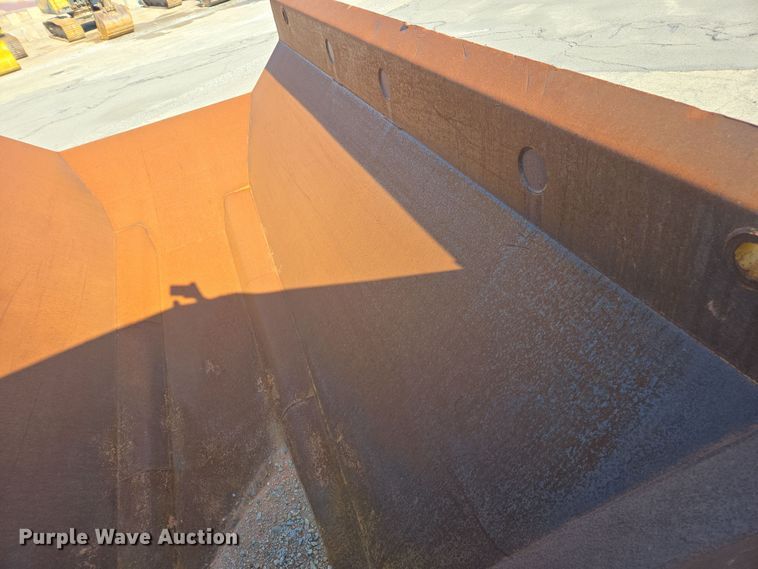 image for item DW1902 2019 Caterpillar 730 articulated haul truck