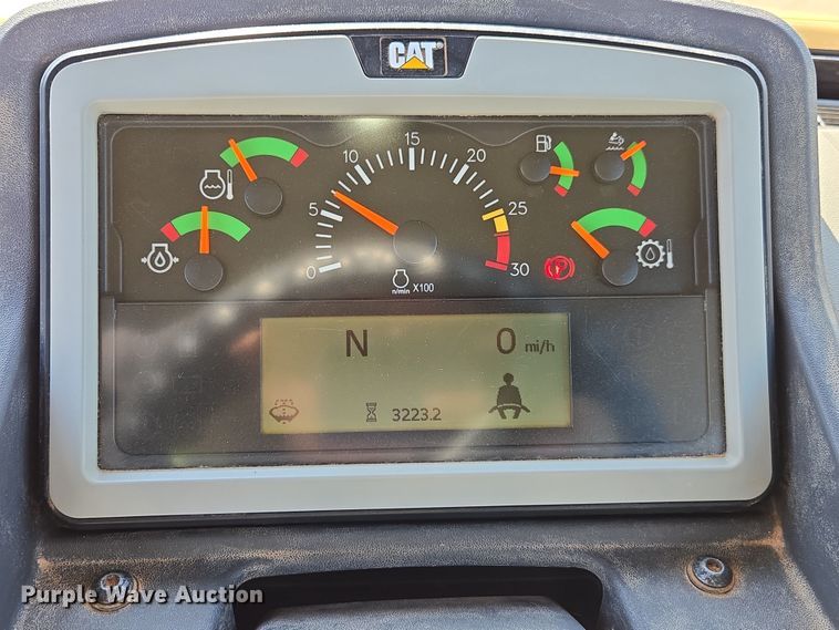 image for item DW1902 2019 Caterpillar 730 articulated haul truck