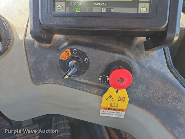 image for item DW1902 2019 Caterpillar 730 articulated haul truck