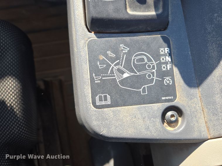 image for item DW1902 2019 Caterpillar 730 articulated haul truck