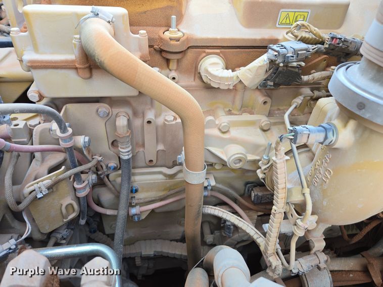 image for item DW1902 2019 Caterpillar 730 articulated haul truck