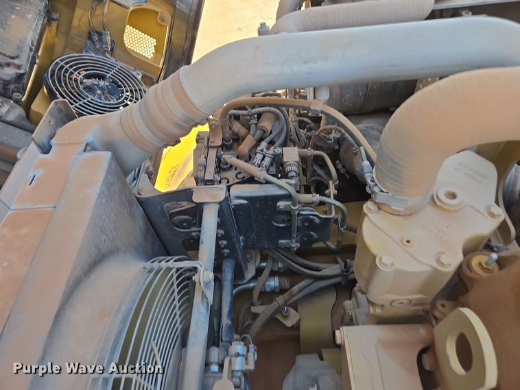 image for item DW1902 2019 Caterpillar 730 articulated haul truck