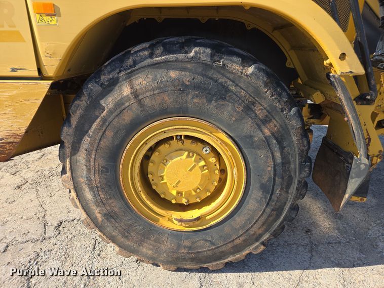 image for item DW1902 2019 Caterpillar 730 articulated haul truck