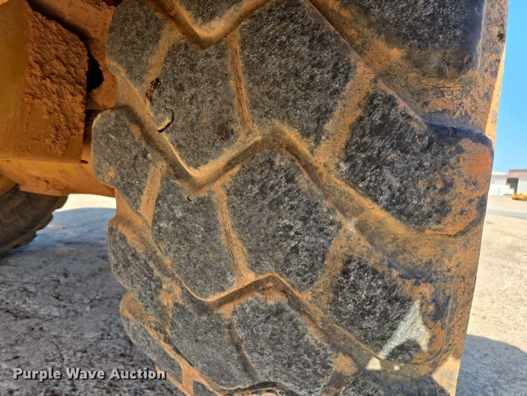 image for item DW1902 2019 Caterpillar 730 articulated haul truck