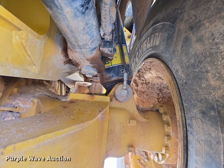 image for item DW1902 2019 Caterpillar 730 articulated haul truck