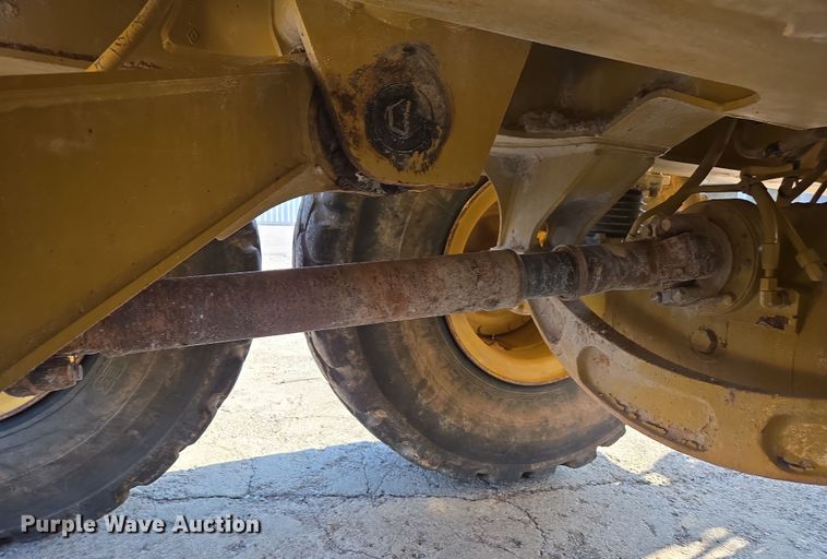 image for item DW1902 2019 Caterpillar 730 articulated haul truck