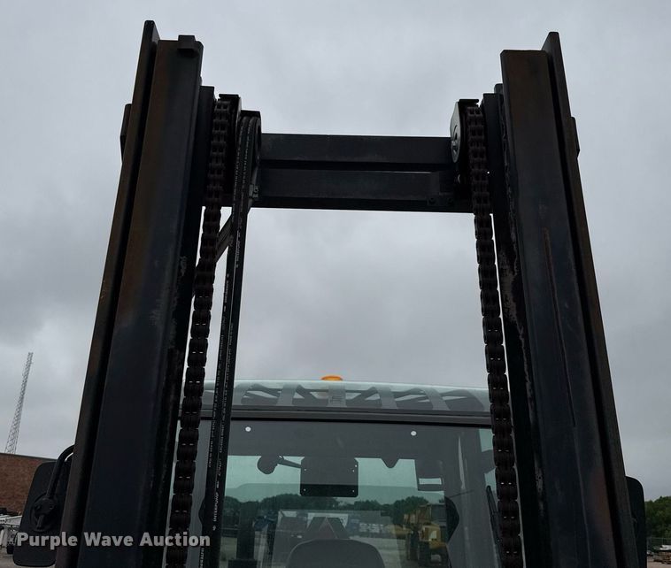 image for item DW8712 2019 AUSA C400HX4 forklift