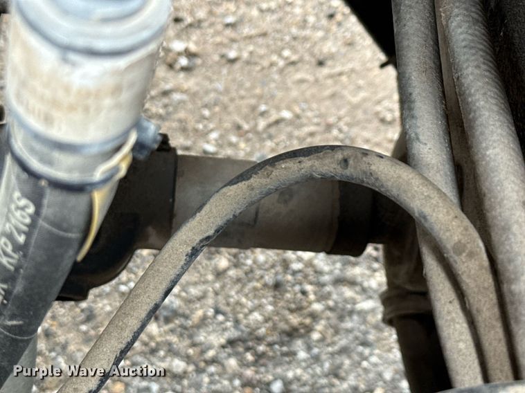 image for item DW8712 2019 AUSA C400HX4 forklift