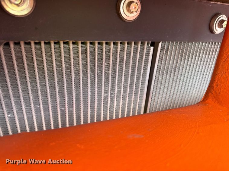 image for item DW8712 2019 AUSA C400HX4 forklift