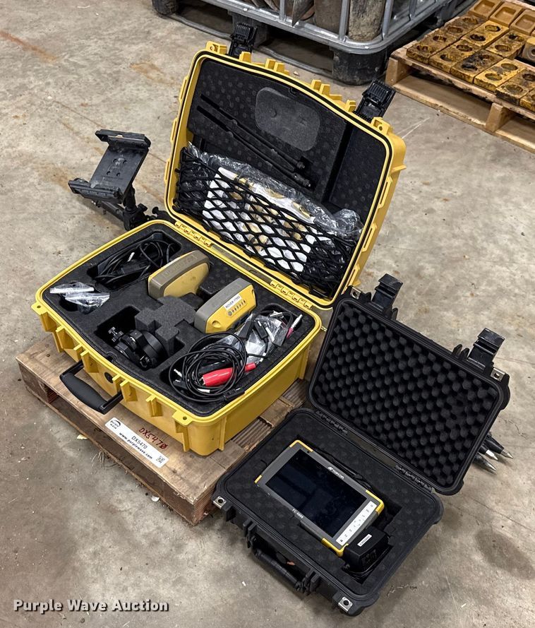 image for item DX5470 Topcon base station components 