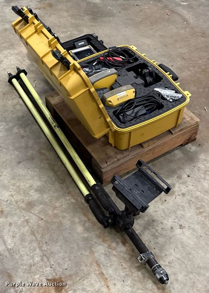 image for item DX5470 Topcon base station components 