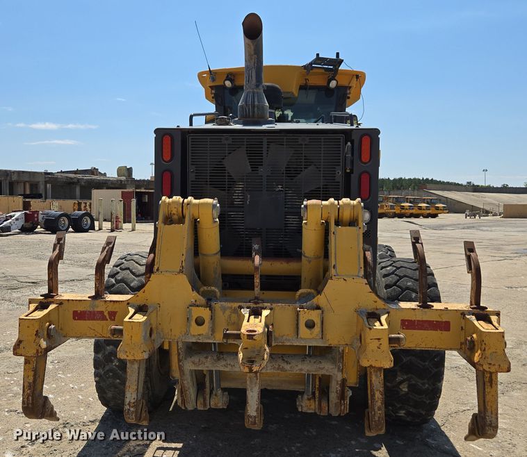 image for item EC3529 2013 John Deere 772G motor grader