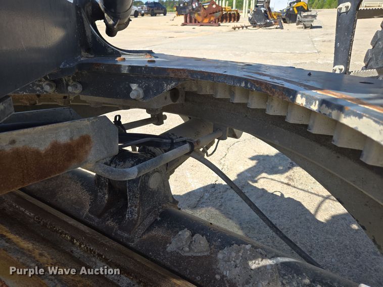 image for item EC3529 2013 John Deere 772G motor grader